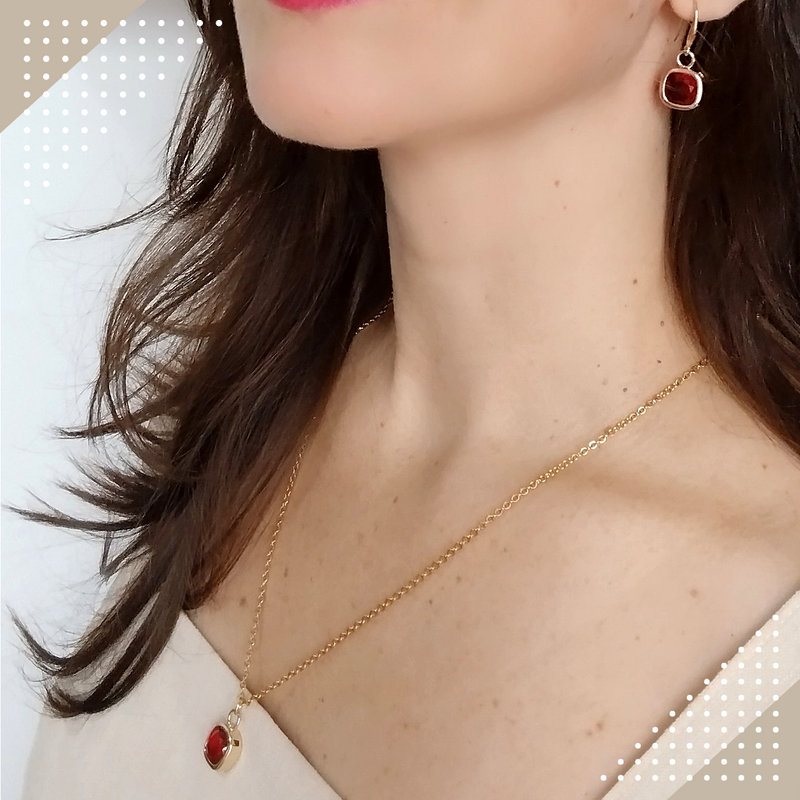 Conjunto Colar e Brincos Elegância Rubi